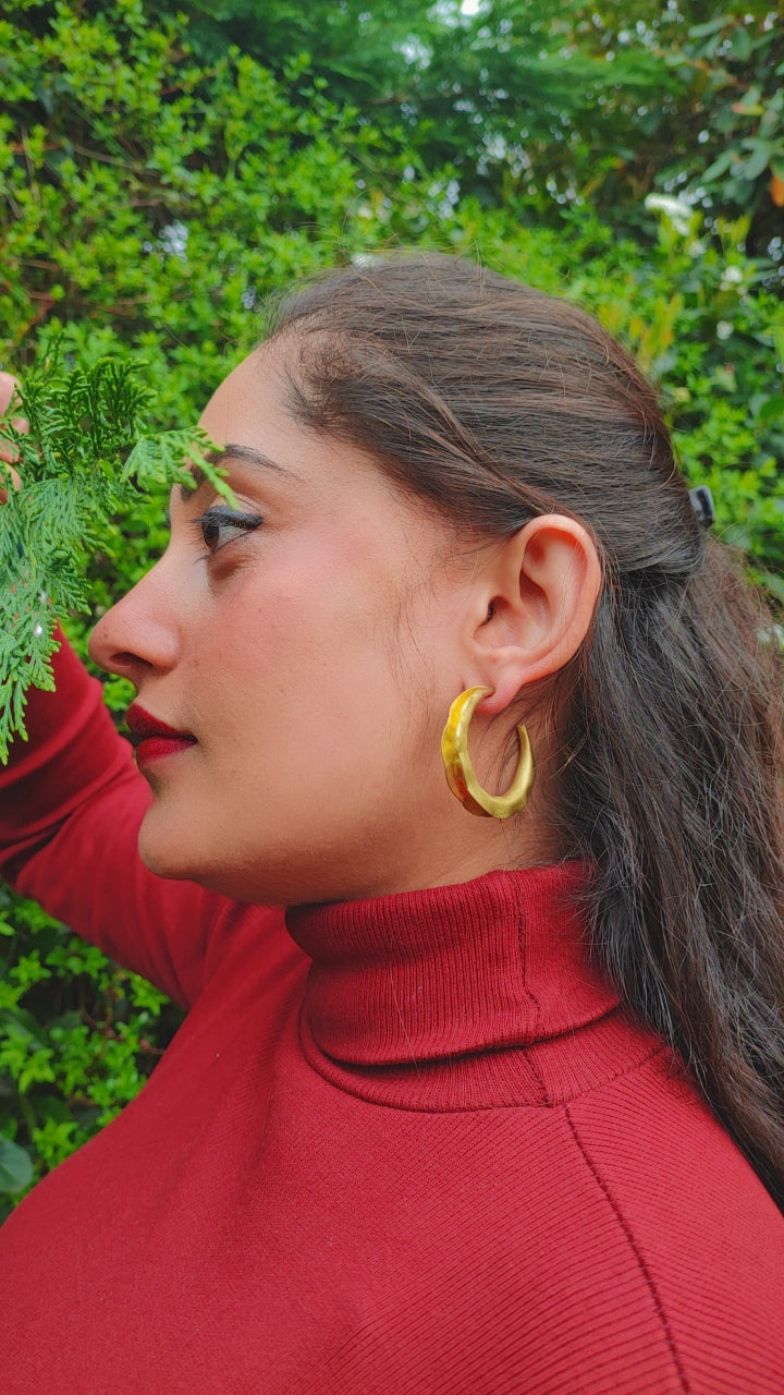 Curled Hoops