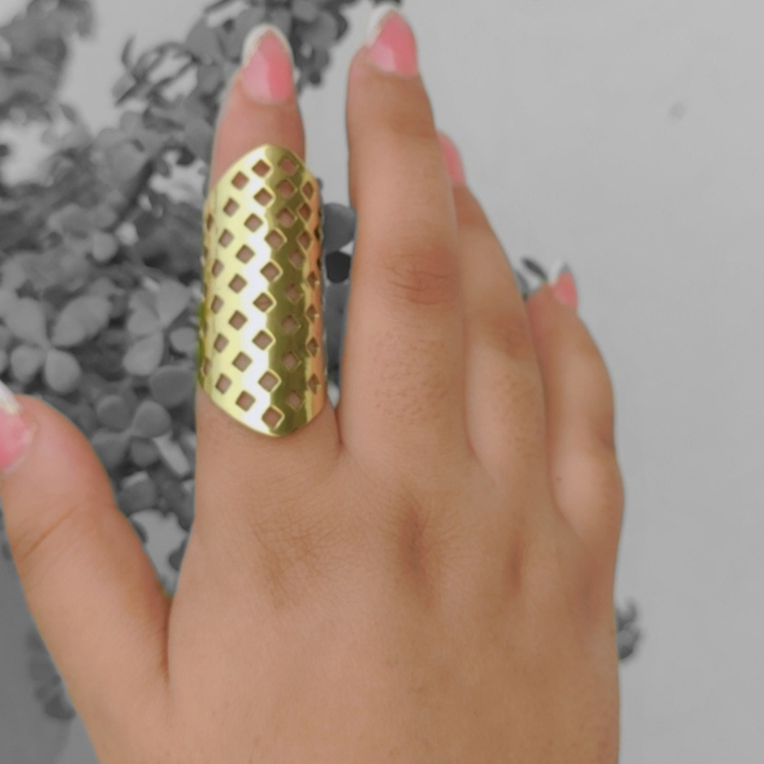 Mesh Leaf Ring