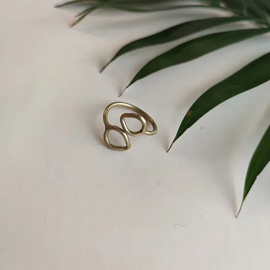 Petal Paradox Ring